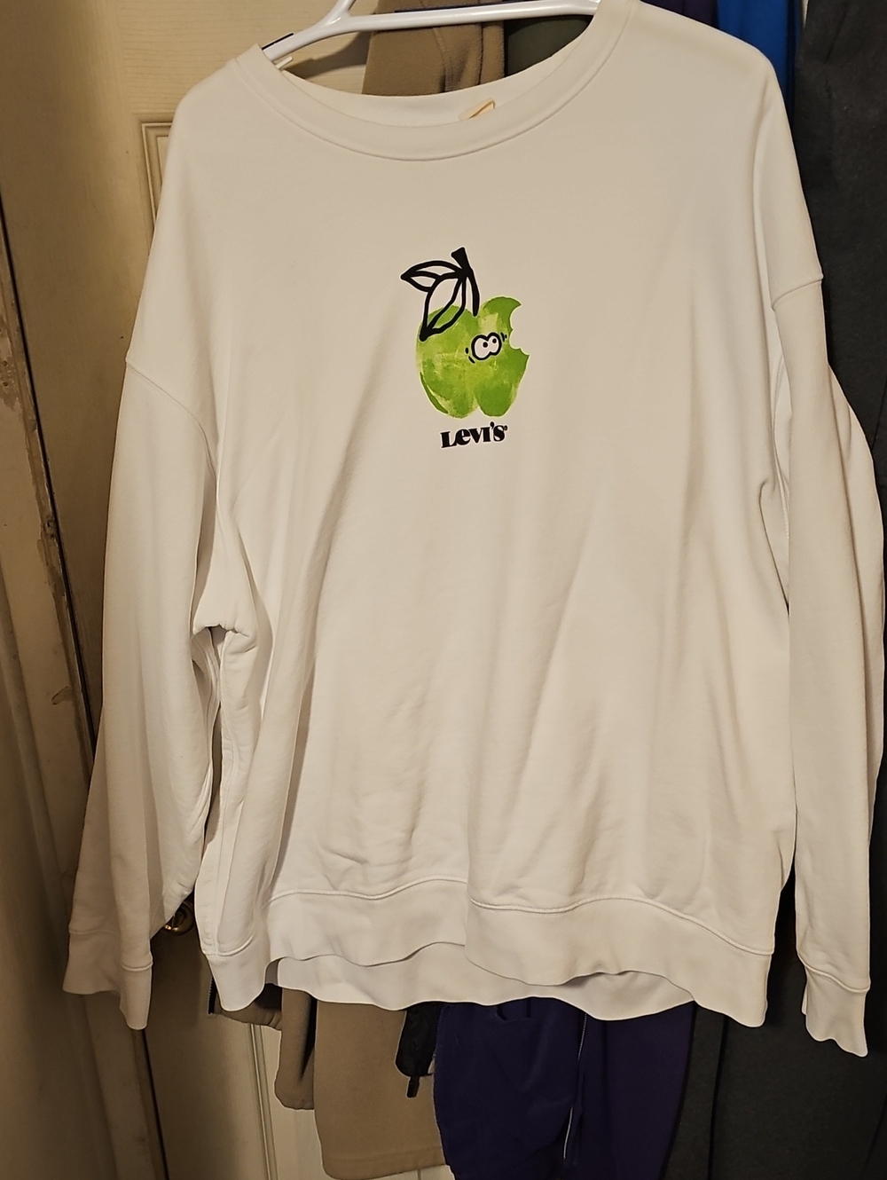 Levi's White Crewneck Sweatshirt with Green Apple Motif